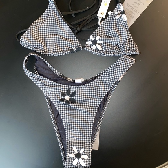 Heavy Manners Other - Heavy manners miss September